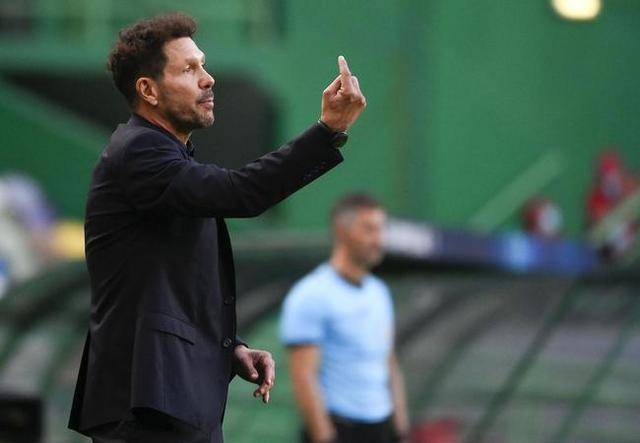  莱比锡主帅赛后暗示核心球员将离队  